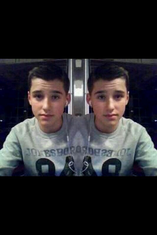 persoonlijk account. • onzintweeter. • heel klein beetje raar. • 256 Y/Y. •