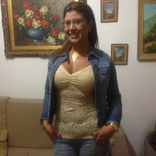 Soy una mujer completamente feliz. No tengo todo lo que quiero pero me siento plena y trankila con todo lo que tengo.