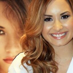 free follow from @hairpornlovato