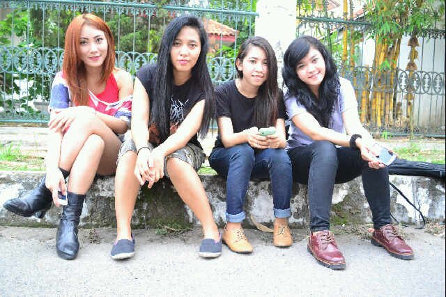 Surabaya Female Metal . We Are @rererhesti , @taniajegeg . @shinta_sapi . @gadisty | contact us 08813226509