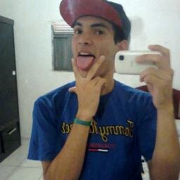 Sou Chato e feio. :3