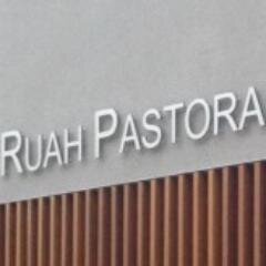 Ballyroan parish office is located in the Ruah Pastoral Centre, and morning prayer is held every weekday morning in the centre at 7.30am.