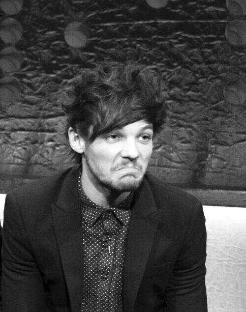 heyoo i just gave you a free follow so if you could follow @harrypuhlease that would be the bomb diggity