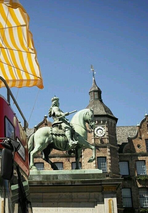 PnarAygar's profile picture. 