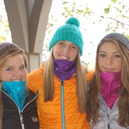 This is a stylish ski gaitor to keep your face warm. Made in Montana. Order yours online!