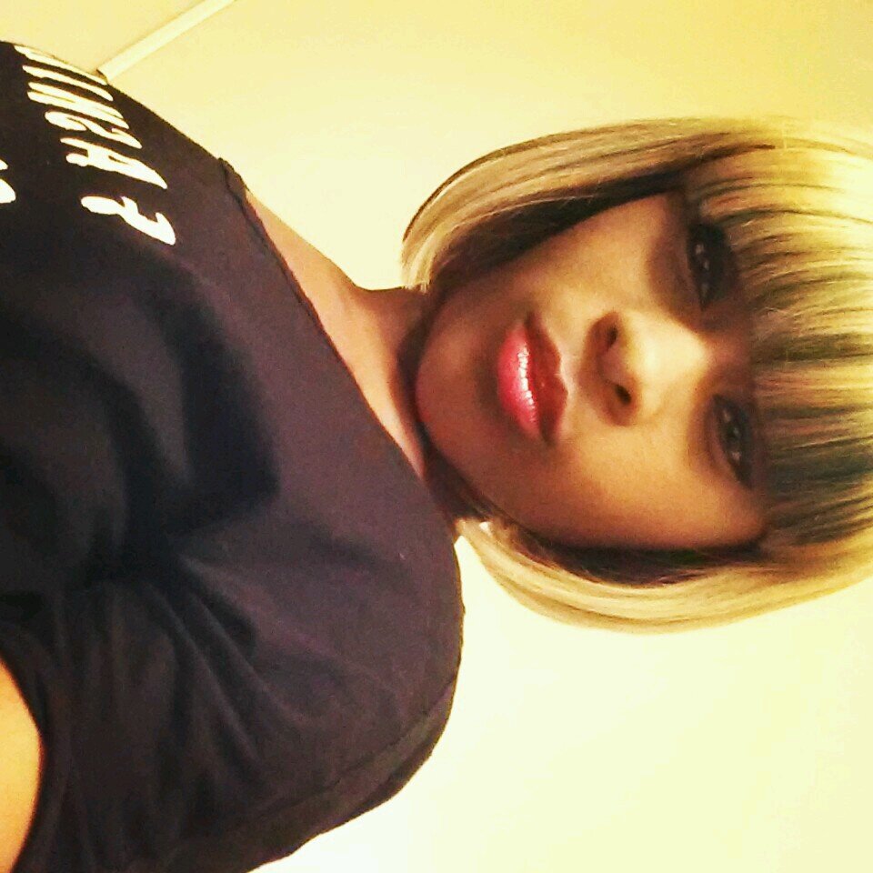 LICENSED COSMETOLOGIST/ Owner of Salon K-oss/ specializing in wedding hair & Makeup, fashion show, special events for booking email kayturner689@gmail.com