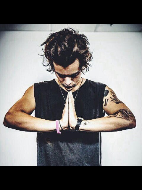 This is free follow from @rrahaf2 so be a good person and follow her, she Love you all ;)!