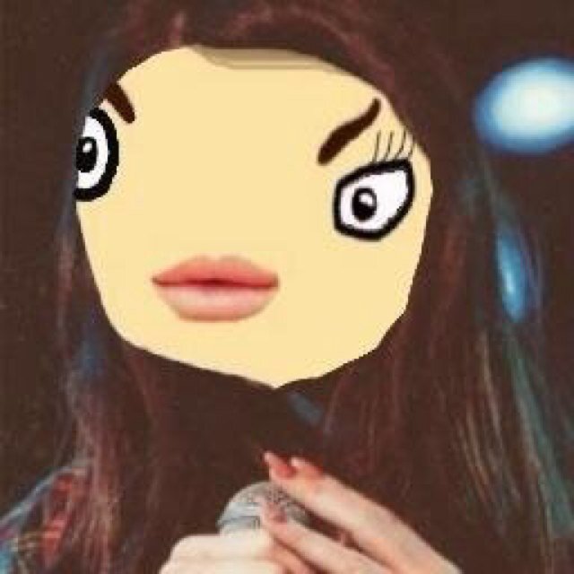 This is not a toon. This is where I can interact with my followers and actually read their tweets. Follow @LenaDalRayPls