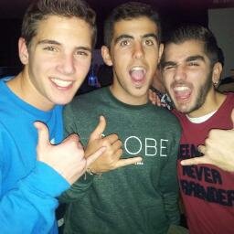 Keep on surfing and relax. Postureo cuasi-rubio