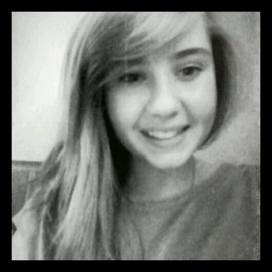 JustineLouvrier's profile picture. #Teamcassoulet # Basket ♥Bonjour et bienvenue follow back ;)♥on me dit souvent que je suis unique~