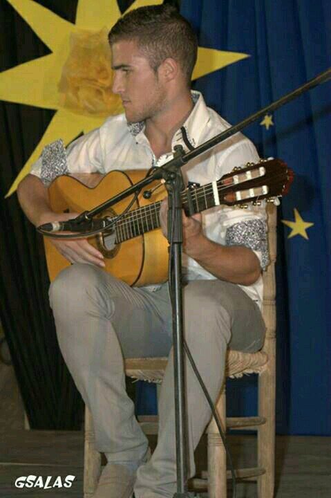 Componente de @comparsamismos Socorrista. Entre Cádiz-Huelva. Deporte y música ante todo.  Los Marines (Huelva)