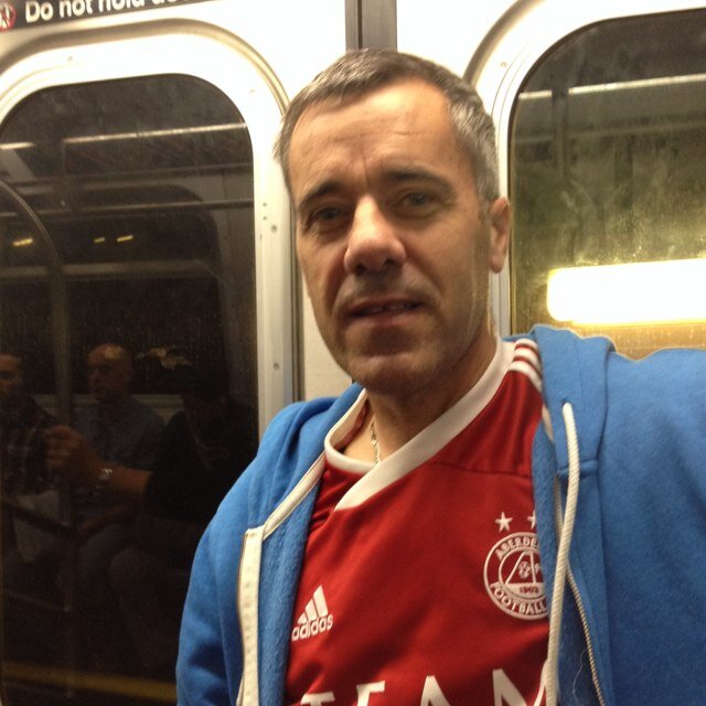 rob_crombie's profile picture. the sheep are on fire