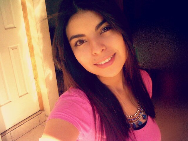 Soy una persona sin complicaciones, me gusta lo que hago y cuando quiero algo lo consigo! ;)