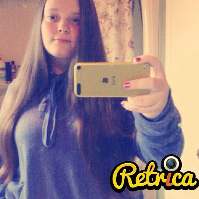 Summer, 14, blue eyes, singing, dance, gumnastics, and friends....follow me ill follow back3 ...Canada!...