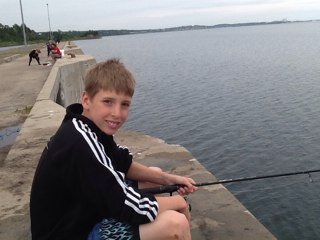 I love fishing and hunting i will follow back if u  follow me