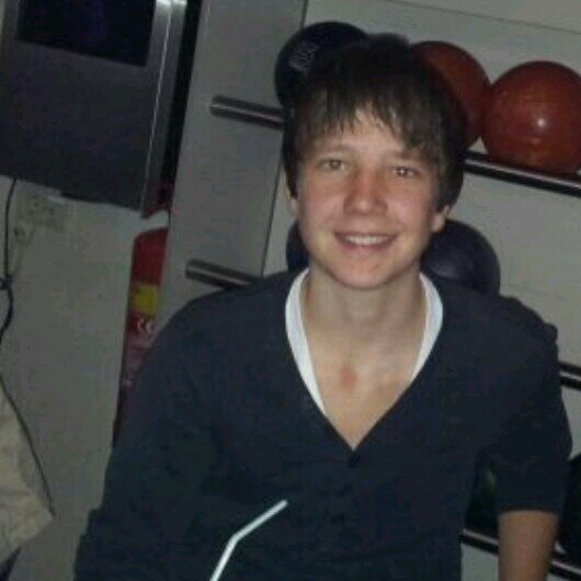 Instagram: luuc97 / Ostrea lyceum / Mavo 4 / PSV / manchester city / vv kloetinge / B2