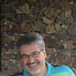 Pensionato,ex statale da febbraio 2022 , tifoso blucerchiato, coniugato con figlio.