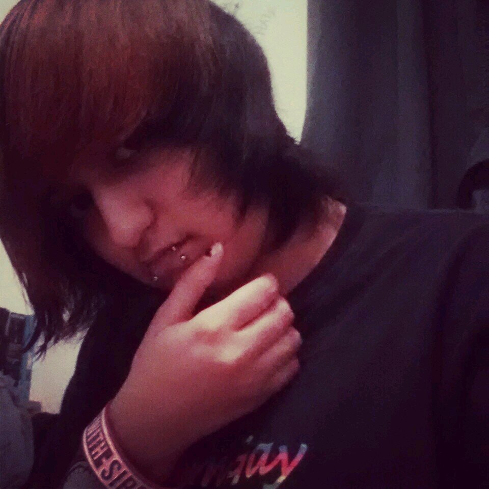 wolfieblade14's profile picture. i like skating, videogames, music, i live and breath the emo life style follow me and ill follow back