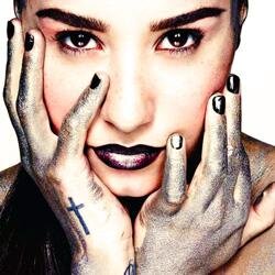 Only one lovatic madly in love with @ddlovato ♥