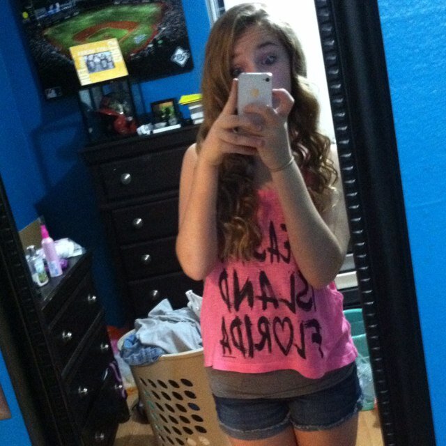 Hey guys! My names Ashlee. ~Cameron Dallas~ ~Justin Bieber~ ~Austin Mahone~ ~Dem white boyz~ ~Nash is amazing~