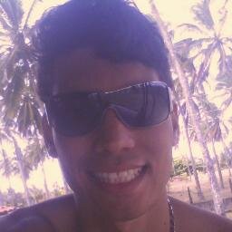 Só  existem dois dias no ano em que nada pode ser feito.Um se chama ontem e o outro amanhã , portanto hoje é o dia certo pra amar, acreditar, e fazer!!!