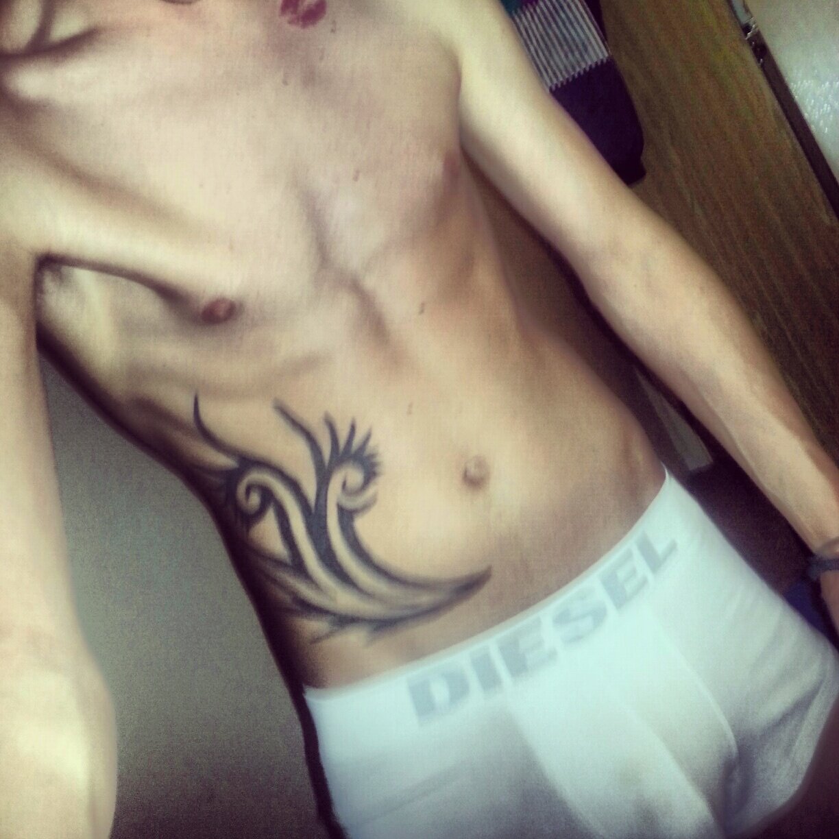 hungcock's profile picture. IT WONT SUCK ITSELF :)