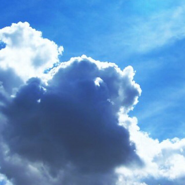 codeless_ms's profile picture. いつの間にか20↑。厨/二病/集団様たちが大好きです。pixivにて活動したりしなかったりしております。最近停滞中ですがもうすぐ帰り、、たいです。Twitter初心者です。空がーー、の連載とか単発を書いてます。