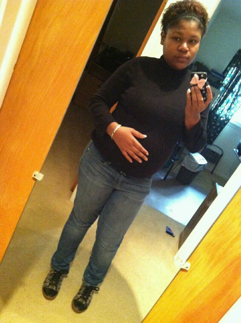 working . going to school . & my daughter is ALL that matters to me ♡