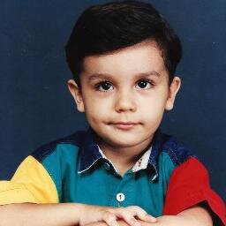 fã club oficial do cantor: @luansantana since: 15/02/2009 moderadoras : lari e gabi , e nesse amor somos apenas um