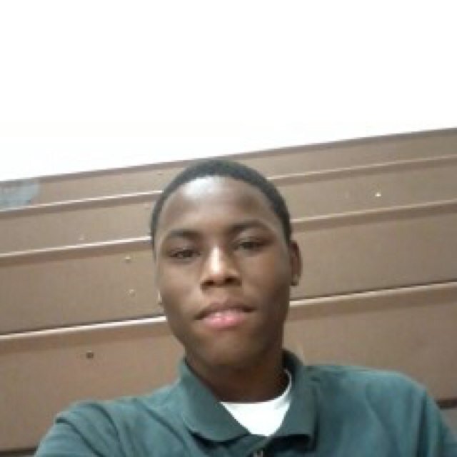 I'm a singer i like to work-out hoop and hangout my friends and follow  me i'll follow you back
