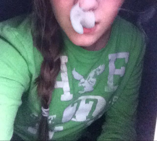Stoner girl | Fly high | I follow back