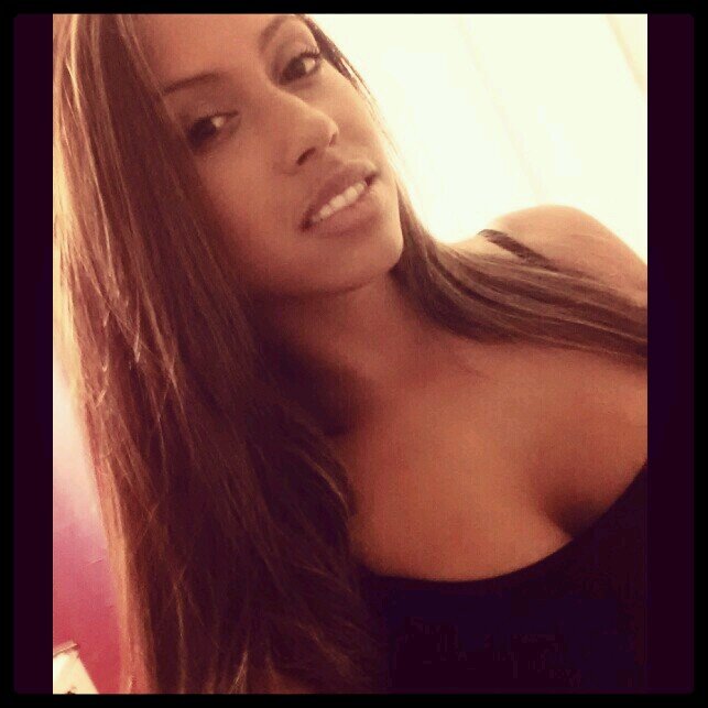 LIVE LAUGH LOVE.    ♥♥♥ loving my life ♥♥ ♥        Instagram @BostonSonia