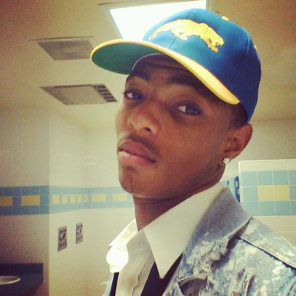 [2k14LCHS]★★#TEAMBYK★★. drawing and designing . ☆★model for Terrance Antonio Photography★☆IG:@exotic_kush11[★$$$★] . hit follow .