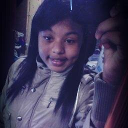 Fé no Pai que o inimigo caai s2' Olá só a Stephanie tenho 15 anos & amo andar de Skate *--*