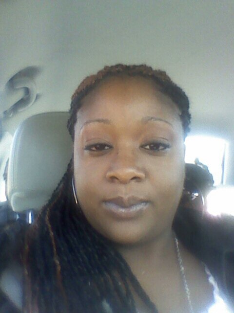Love living life.... Fuck what you have to say it's my life!!!! I'm a proud mother. I work for mine!!! #TEAM SMOKIE!!! #TEAM PRETTY BITCH!!! #100% REAL!!