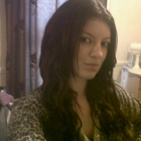 follows back, however if u unfollow I unfollow back....  instagram lawheeler86.