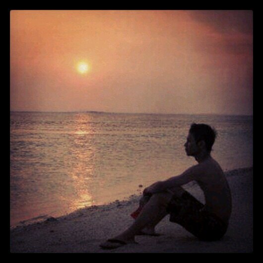 Owner Of @eastjavacloth | Graphic Design | Chrisy Pussy Love | Punk Rock Lawrider !!! :) :) :)