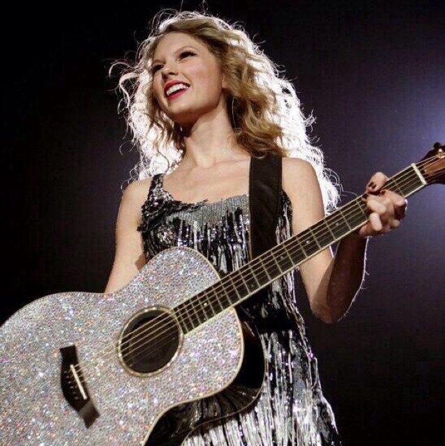 Taylor/Justin/1D/Katy/Cher/Bruno/Miley/Avril/Vampire Diaries/Glee/X Factor/中3/ギター/海外11年間！フォローよろしくね❤️