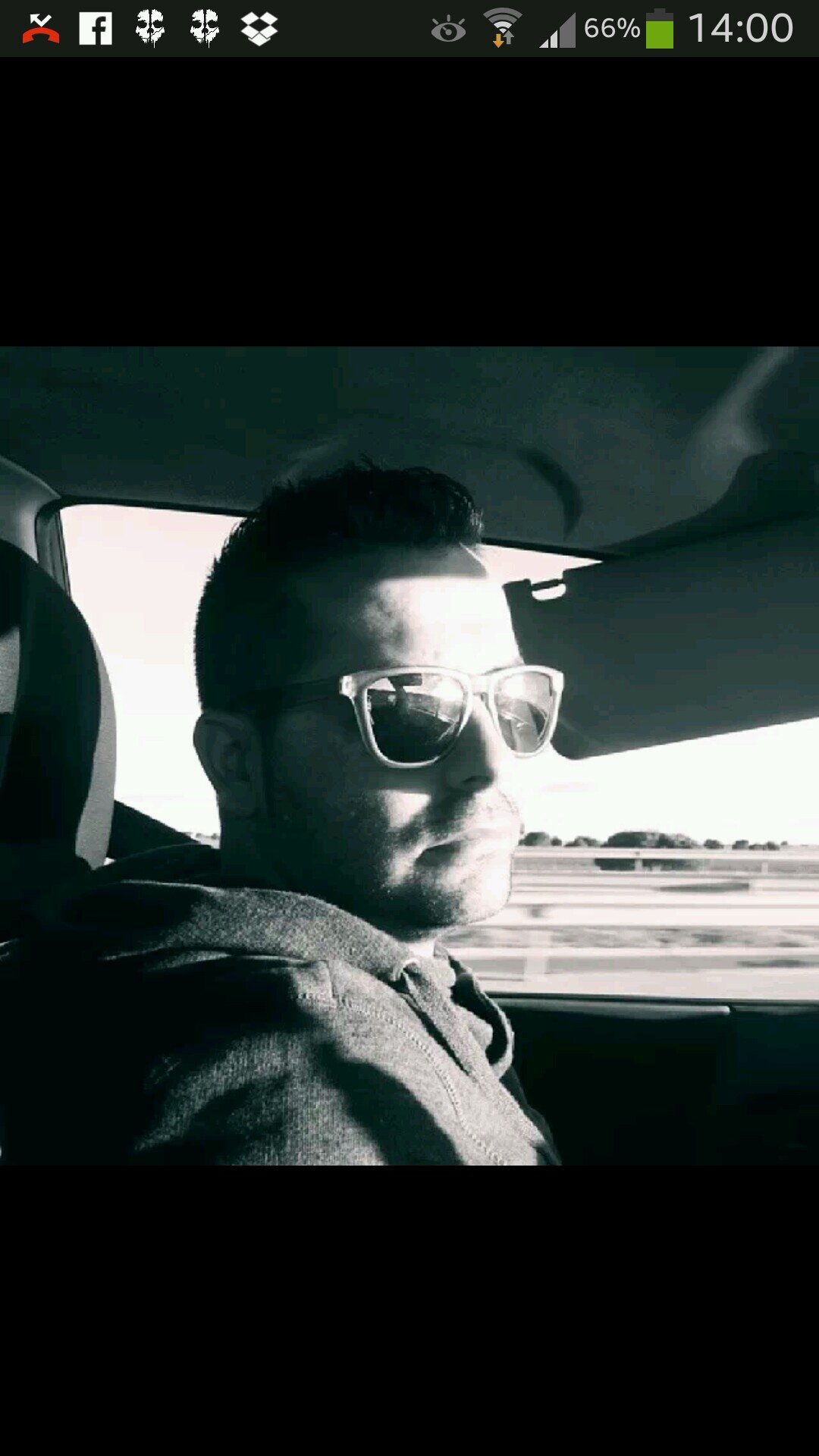 Hello.is resident Viña-Rock after-rave ,Richi Rey is dedicated to music for 12 years, its main styles are Techno// Tech-House// music live promotor//