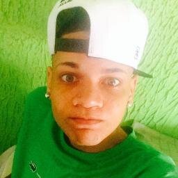 FÃ: palavra com duas letras que resume um amor inexplicável e eterno! Fã Clube criado em 03/10/2012. Oficializado em 19/01/2013 - 1 ANO DE FC
@Duduzinhomc ღ