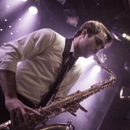 Ecomm by day, jazz muso by night, and dad jokes in-between.