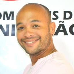 Locutor desde 1999. Radialista desde 2000. Produtor de Áudio e Video deade 2005. Advogado, com ênfase criminal, desde 2016 é microempresário individual.