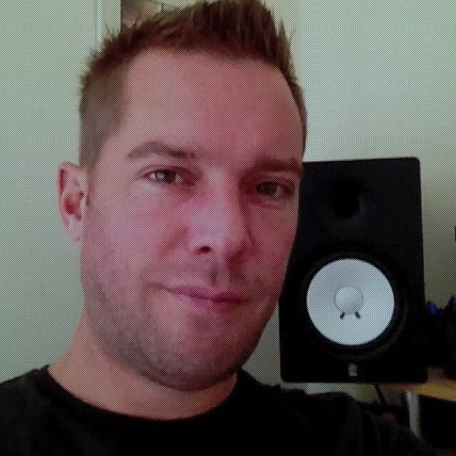 French  DJ & producer. From deep house, soulful, classics to more electronic things, since 1994.