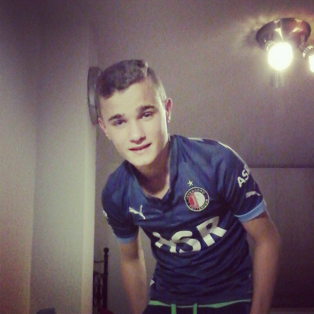 GOZB1 / insta iJEANNN_