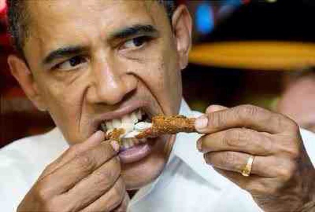Giving you real tweets of the struggle and habbits of a black mans life. 

Following everyone that follows.