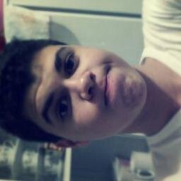 Eu só queria essa saudade cada vez menor, essa distância cada vez mais perto, esse amor cada vez maior. Eu queria você. Contato:zombiesfrases@outlook.com