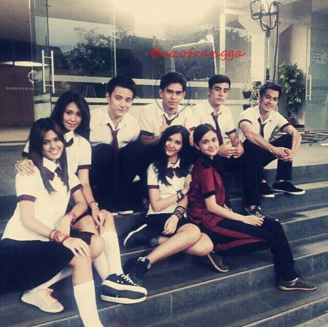 Azofers from Riau /  @azofrangga