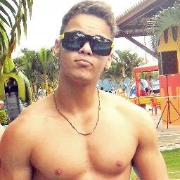 siga-me no Twitter eu seguirei  de volta 
quem quiser  saber  mais sobre  mim me adicione no  Facebook  ;D  http://t.co/nFDtLBZ7SU