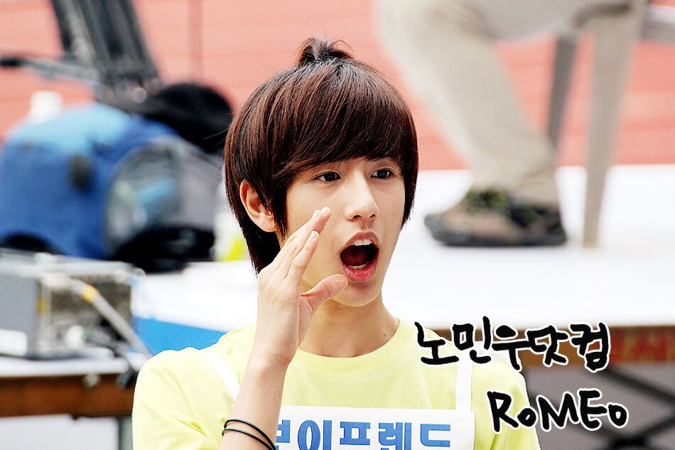 แอครอง :3 ไร้สาระ