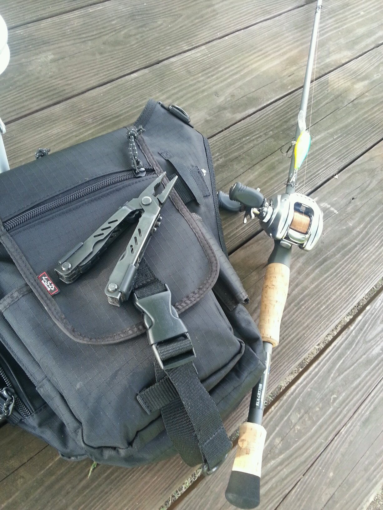 Far_East_Angler's profile picture. Kayaking and Bass fishing